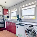 Wehost - Sejour Tout Confort Pour 6 Personnes A Montmartre